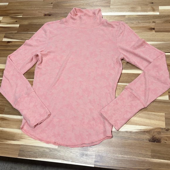 Free People Coral You and I long sleeve Turtleneck Thermal Printed Top | L - Picture 2 of 4